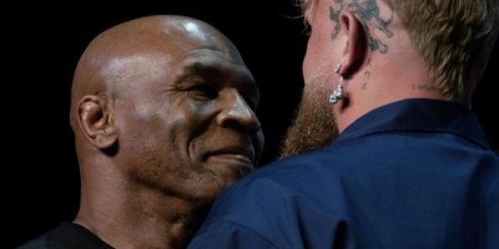 Duel Make Tyson vs Jake Paul Ditunda, Ini Alasannya