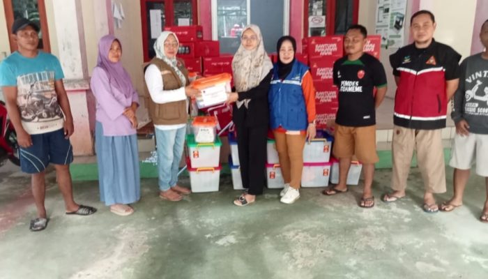 Pasca Banjir Patoameme, Dinas BPBD dan Dinas Sosial Boalemo Salurkan Bantuan