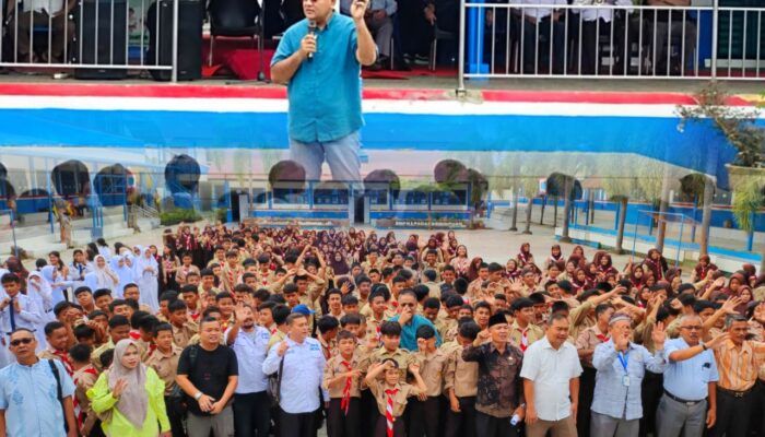 Ketua Umum JMSI Motivasi Siswa SMPN 1 Padangsidimpuan, Tanya Siapa yang Mau Jadi Astronot