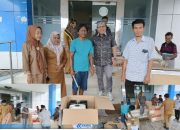 Dukung Nelayan, Ketua DPR Boalemo Serahkan Bantuan Mesin