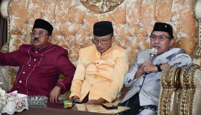 Ketua DPR Boalemo Hadiri Sidang Adat Tonggeyamo Penetapan Iduladha 1447 Hijriah